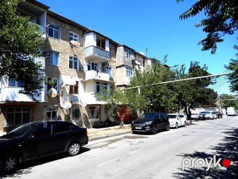 Satılır 3 otaqlı köhnə tikili 65 m²