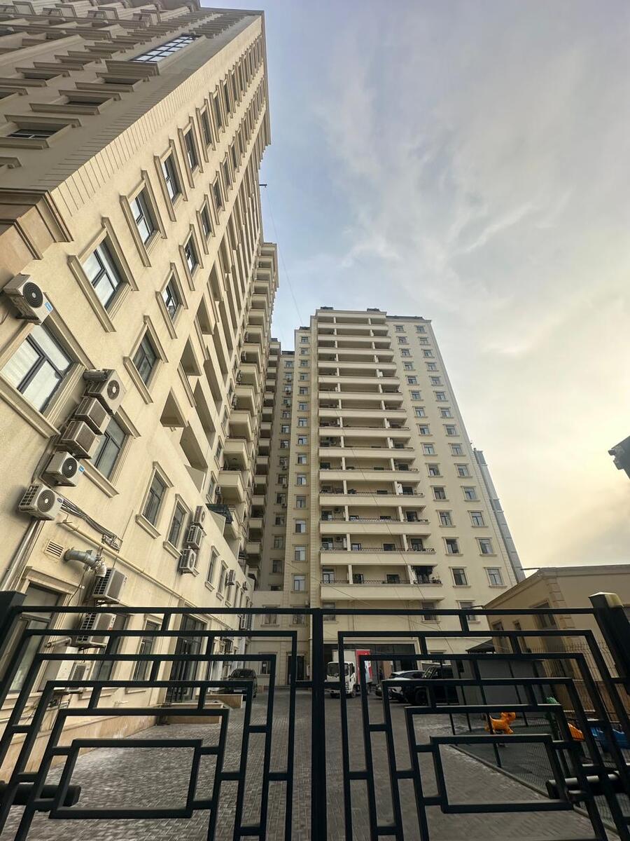 Satılır 4 otaqlı yeni tikili 245.5 m² — Mənzil, Bakı (4)