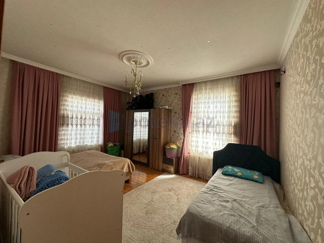Satılır: 8 Otaq, Evlər/Villalar, Səbail r., Badamdar q., 338.00 m² — Ev, villa, Bakı (4)