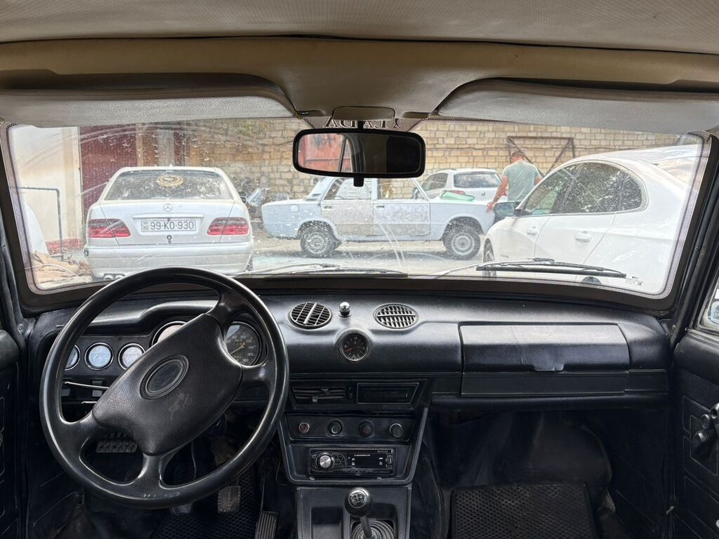 VAZ 2106 sedan – klassik ağ rəngli, 4 qapılı kuzov. Xüsusiyyətlər — Avtomobillər, Gəncə (6)