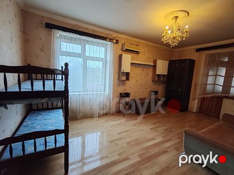 İcarəyə verilir 2 otaqlı köhnə tikili 55 m²