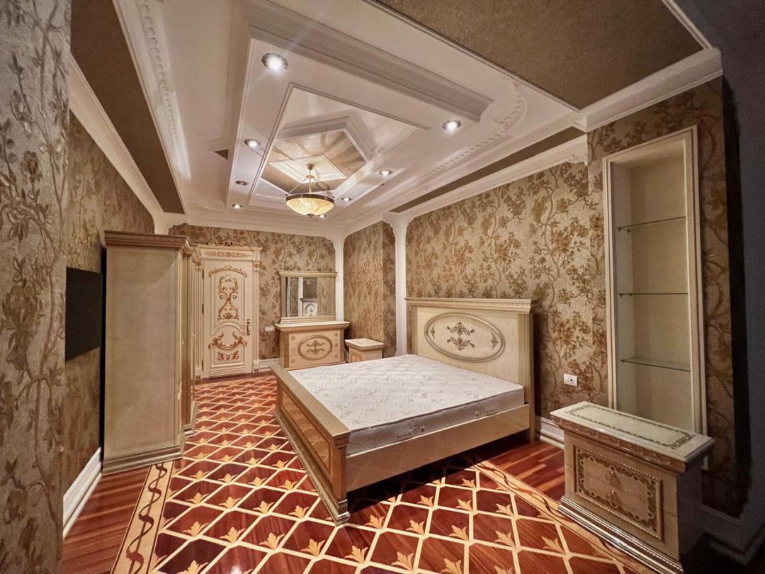 Satılır 4 otaqlı yeni tikili 250 m² — Mənzil, Bakı (9)