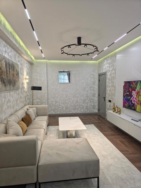 Satılır 4 otaqlı yeni tikili 145 m² — Bakı