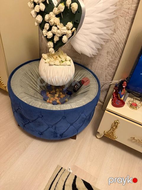 Mavi rəngli yumşaq dəst – divan və puff - Material: welür/velvet