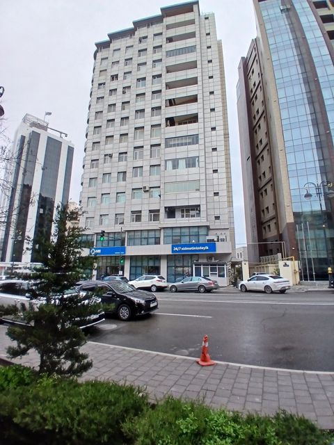 Satılır 3 otaqlı yeni tikili 147 m² — Bakı
