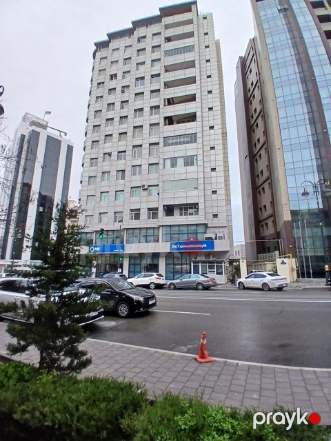 Satılır 3 otaqlı yeni tikili 147 m²
