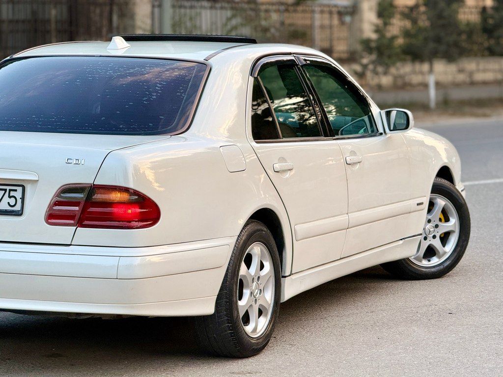 Mercedes E 220, 2.2 L, 2000 il, 395 554 km — Avtomobillər, Bakı (7)