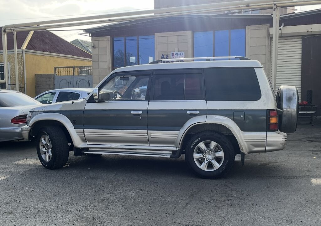 SUV – 7 yerlik, 5 qapılı, tam ötürücülü ofroud tipli model. Xarici — Avto, İmişli (4)