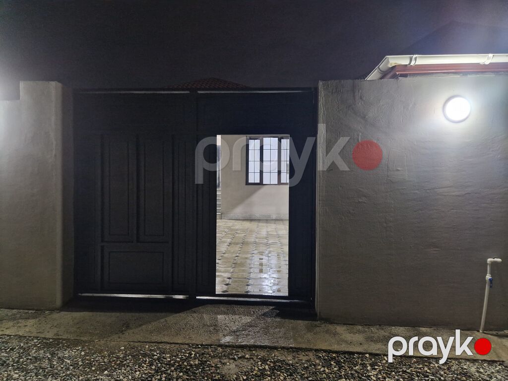 Həyət evi – müstəqil tikili - Tam hasarlanmış, darvazalı həyət — Ev, villa, Bakı (3)