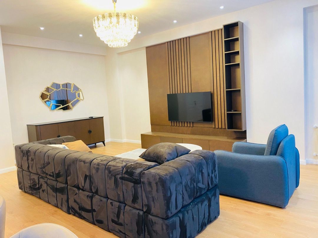 İcarəyə verilir 3 otaqlı yeni tikili 180 m² — Mənzil, Bakı (8)