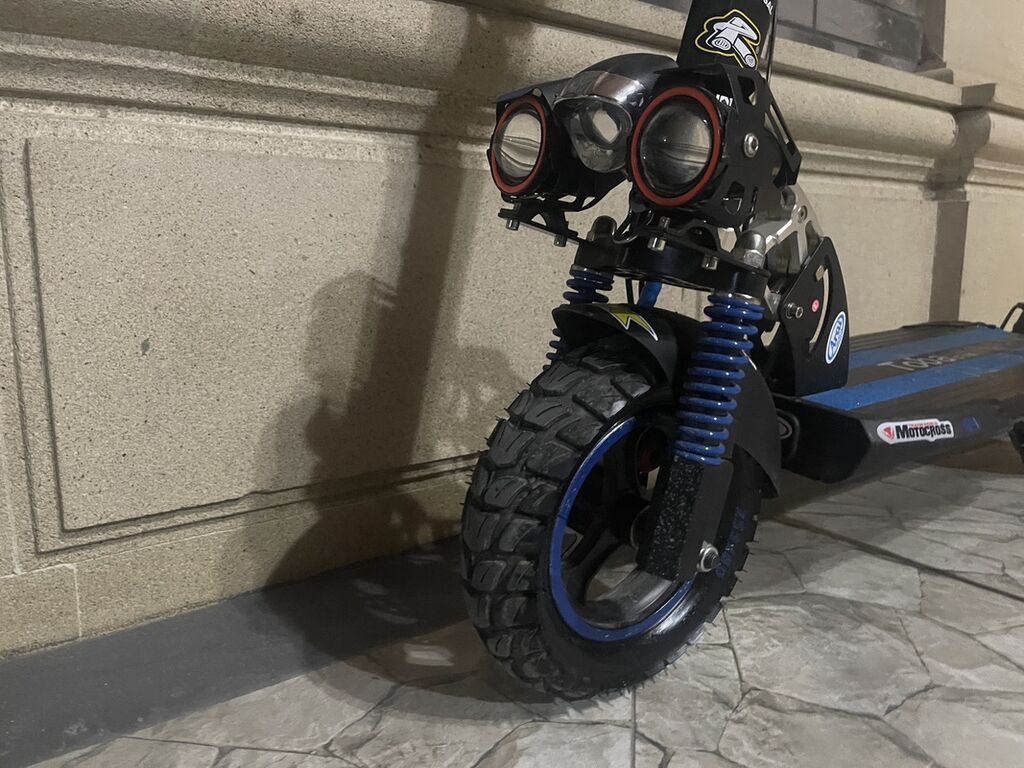Elektrik skuter – off-road təkərlər və güclü işıqlanma ilə saata 60 km — Skuterlər, Xaçmaz (2)