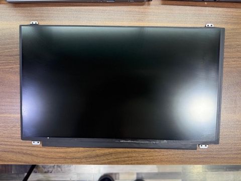 Ekran 15.6 slim 30 — Bakı