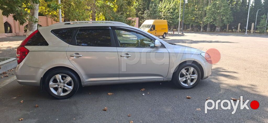 Kia Ceed: 1.6 l 2007 il Universal — Avtomobillər, Mingəçevir (4)