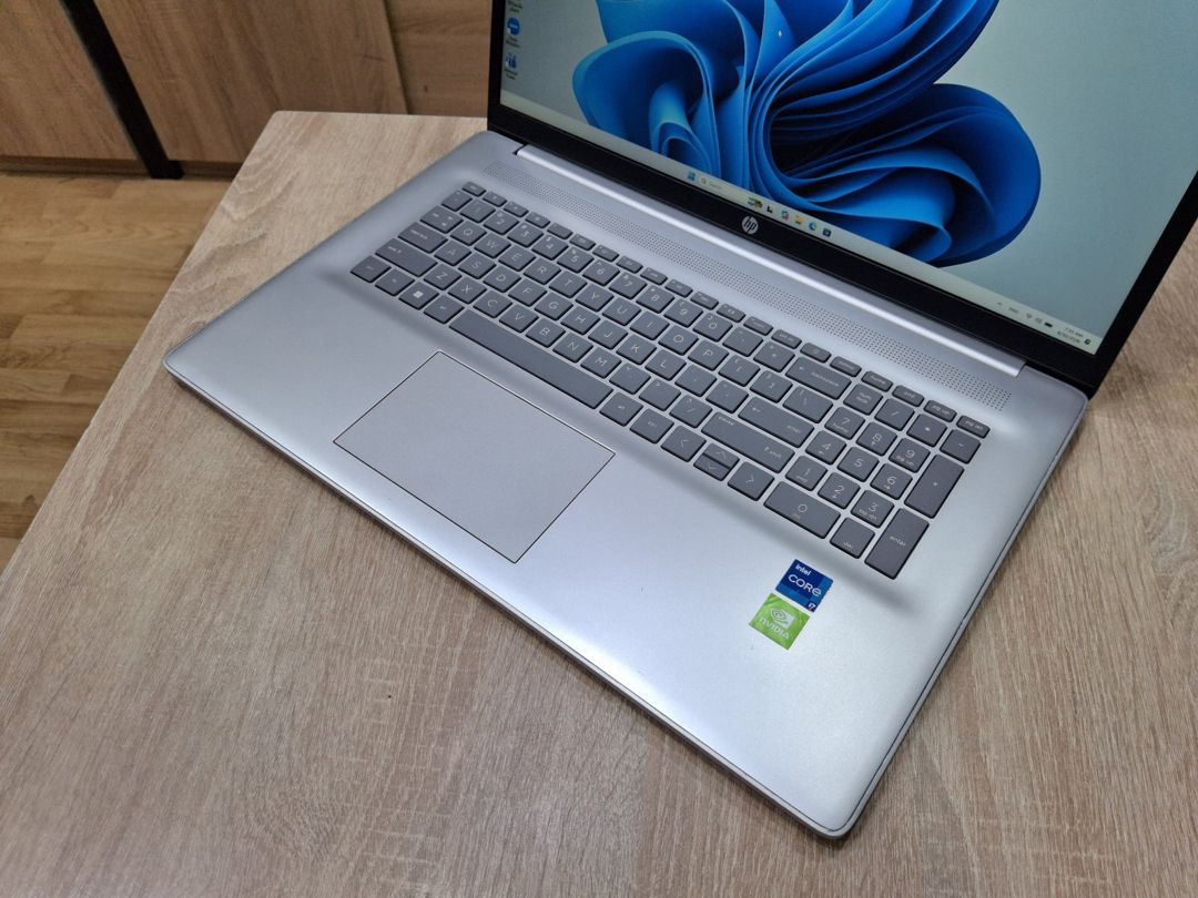 Noutbuk HP 470 G10 i7 1335U Mx550 2gb 17.3 Ekran — Noutbuklar, Bakı (6)