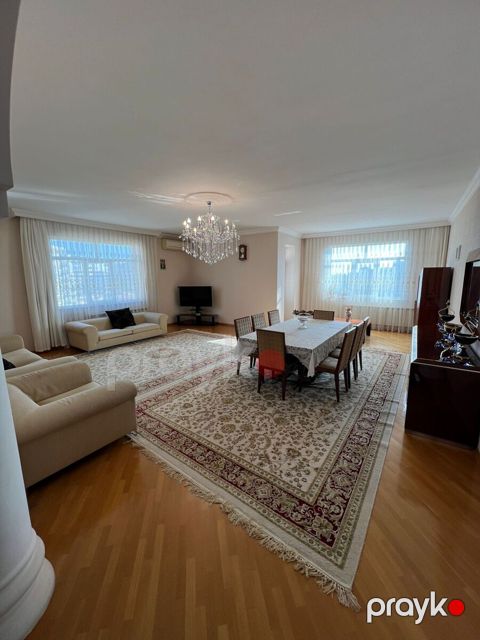 Satılır 4 otaqlı yeni tikili 167 m²