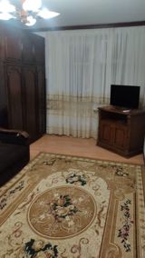 İcarəyə verilir 1 otaqlı köhnə tikili 35 m² — Zarina