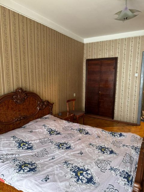 İcarəyə verilir 2 otaqlı köhnə tikili 55 m² — Bakı