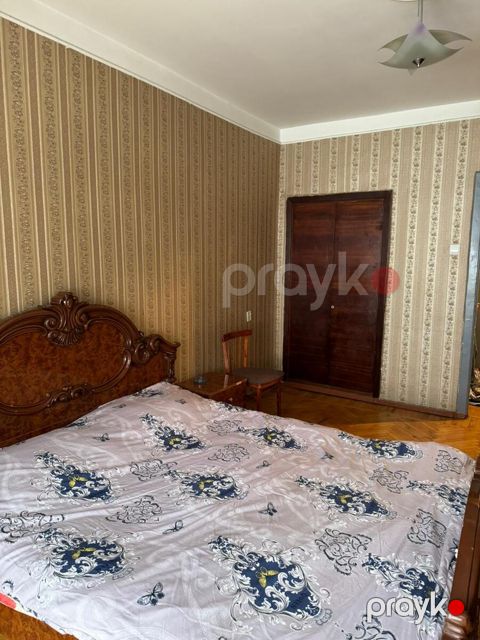 İcarəyə verilir 2 otaqlı köhnə tikili 55 m²