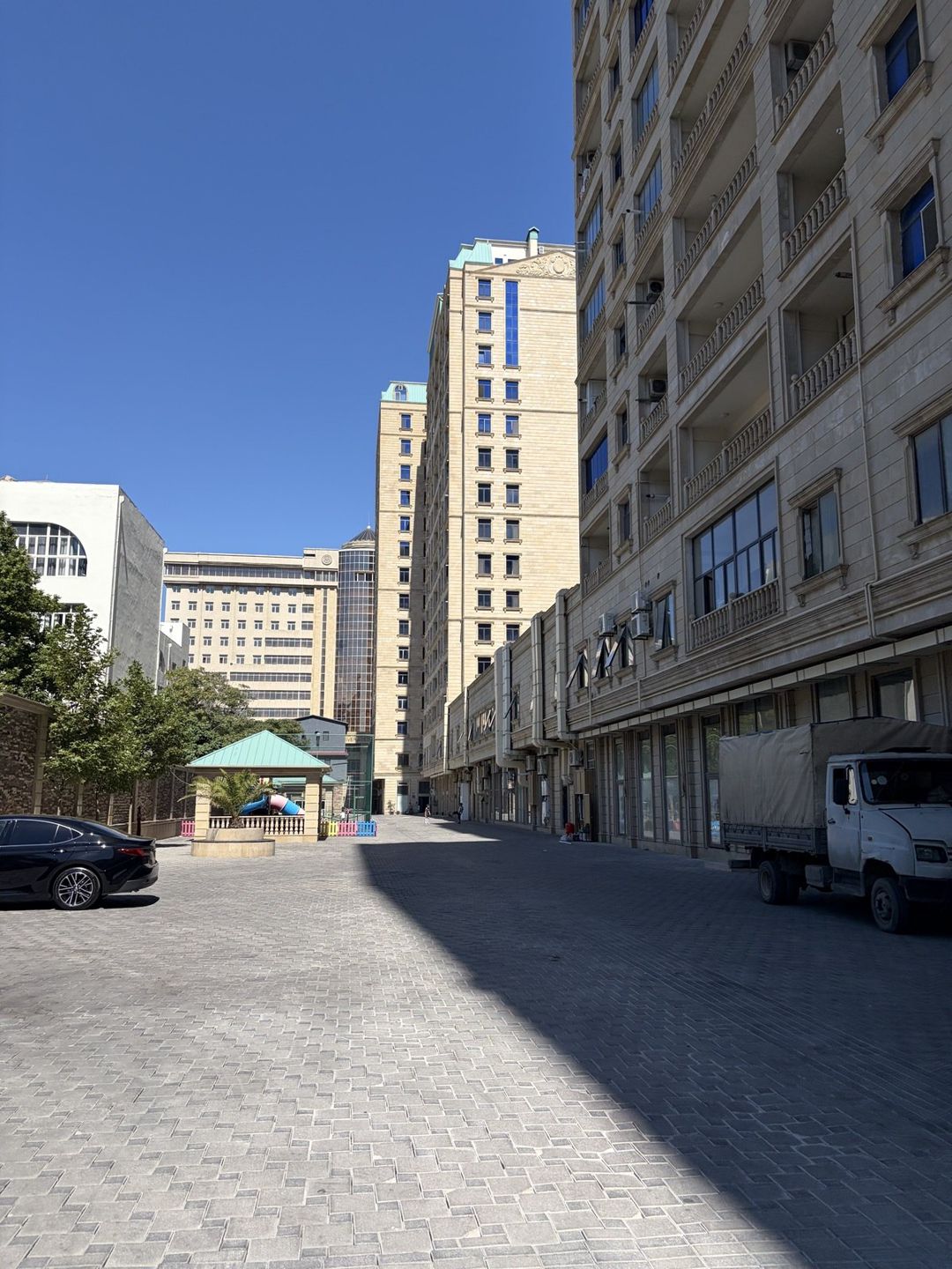 İcarəyə verilir 2 otaqlı yeni tikili 101 m² — Mənzil, Bakı (2)