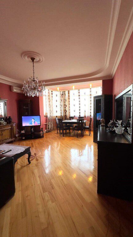 Satılır 4 otaqlı yeni tikili 145 m² — Bakı