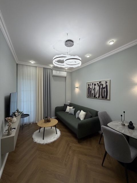Satılır 2 otaqlı köhnə tikili 40 m² — Bakı