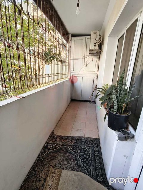 Satılır 3 otaqlı köhnə tikili 70 m² — Bakı