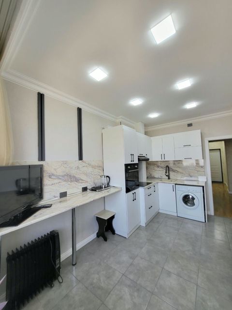İcarəyə verilir 2 otaqlı yeni tikili 80 m² — Bakı