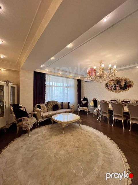 İcarəyə verilir 3 otaqlı yeni tikili 165 m²