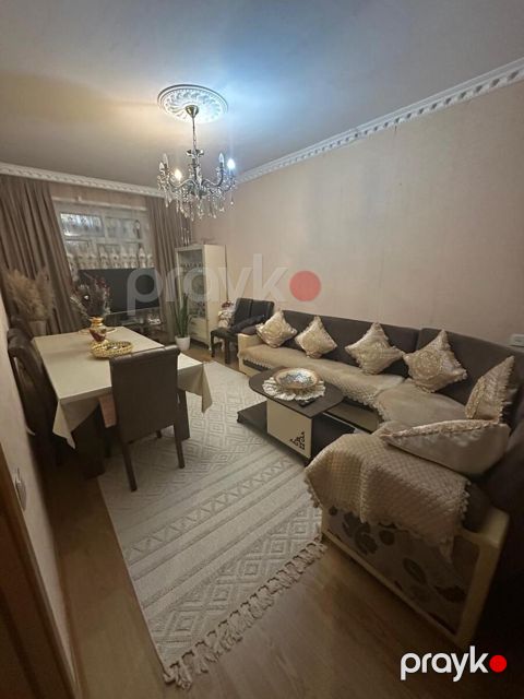 Satılır 3 otaqlı köhnə tikili 85 m²