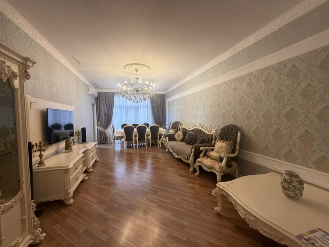 Satılır 4 otaqlı köhnə tikili 160 m² — Mənzil, Bakı (2)