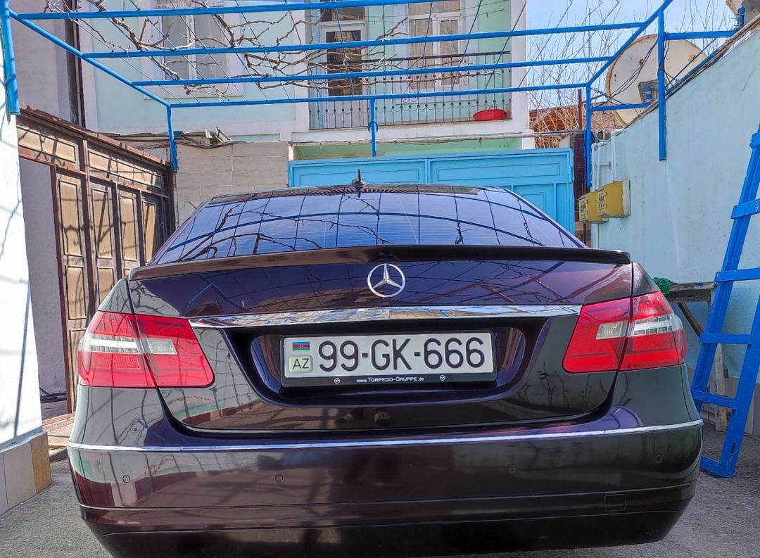 Mercedes E 250, 2009 il — Avtomobillər, Bakı (3)