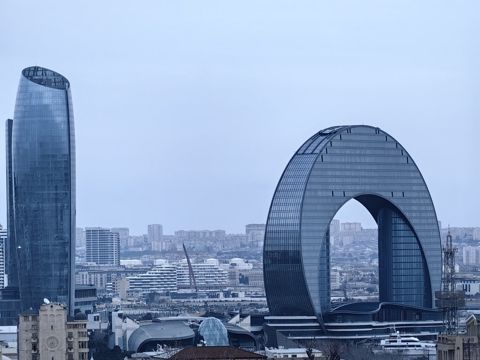 Satılır 4 otaqlı köhnə tikili 192 m² — Bakı