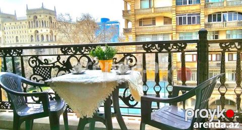 Kirayə (günlük) 3 otaqlı Köhnə Tikili, 28 May metrosu, Absheron Marriott otel, Səbail rayonu