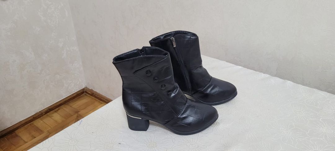 Çəkmə — Şəxsi əşyalar, Bakı (2)