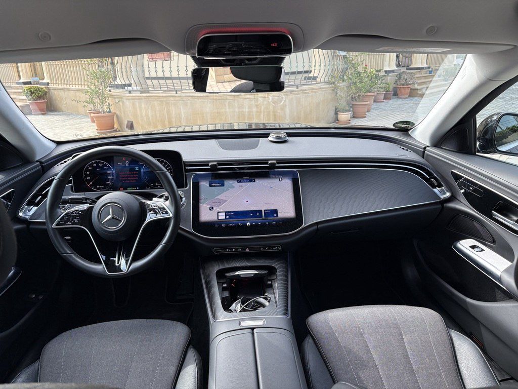 Mercedes E 350 e 2.0 L, 25.4 kWh, 2024 il, 19 000 km — Avtomobillər, Bakı (7)