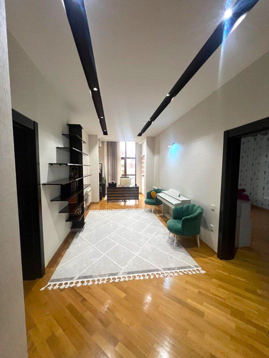 Satılır 9 otaqlı həyət evi/bağ evi 600 m² — Ev, villa, Bakı (8)