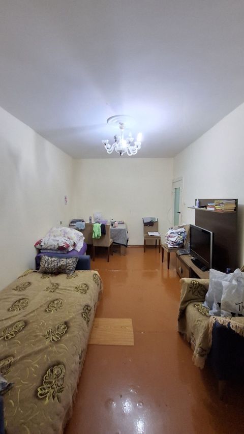 Satılır 2 otaqlı köhnə tikili 65 m² — Bakı