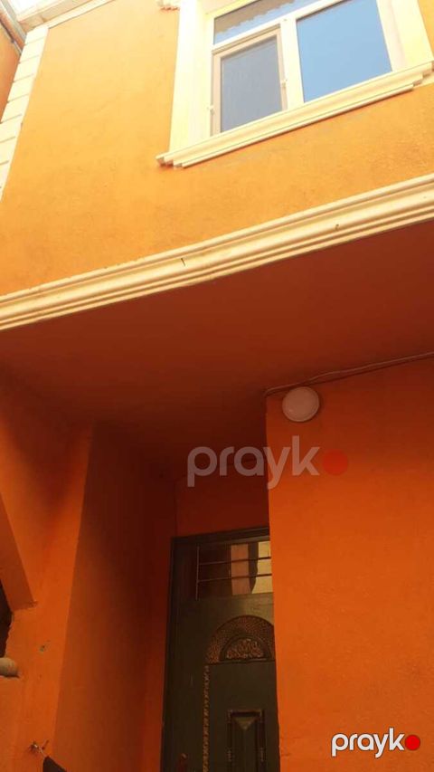 Satılır 4 otaqlı həyət evi/bağ evi 128 m²