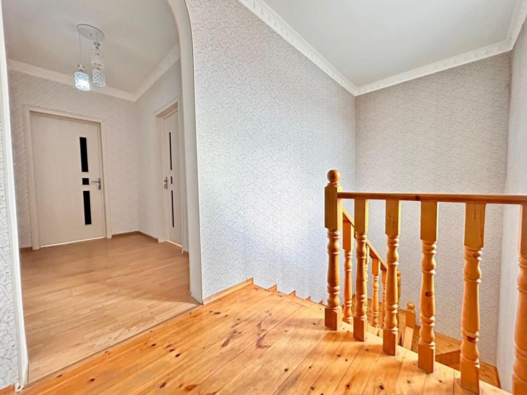 Satılır 5 otaqlı həyət evi/bağ evi 250 m² — Ev, villa, Bakı (11)