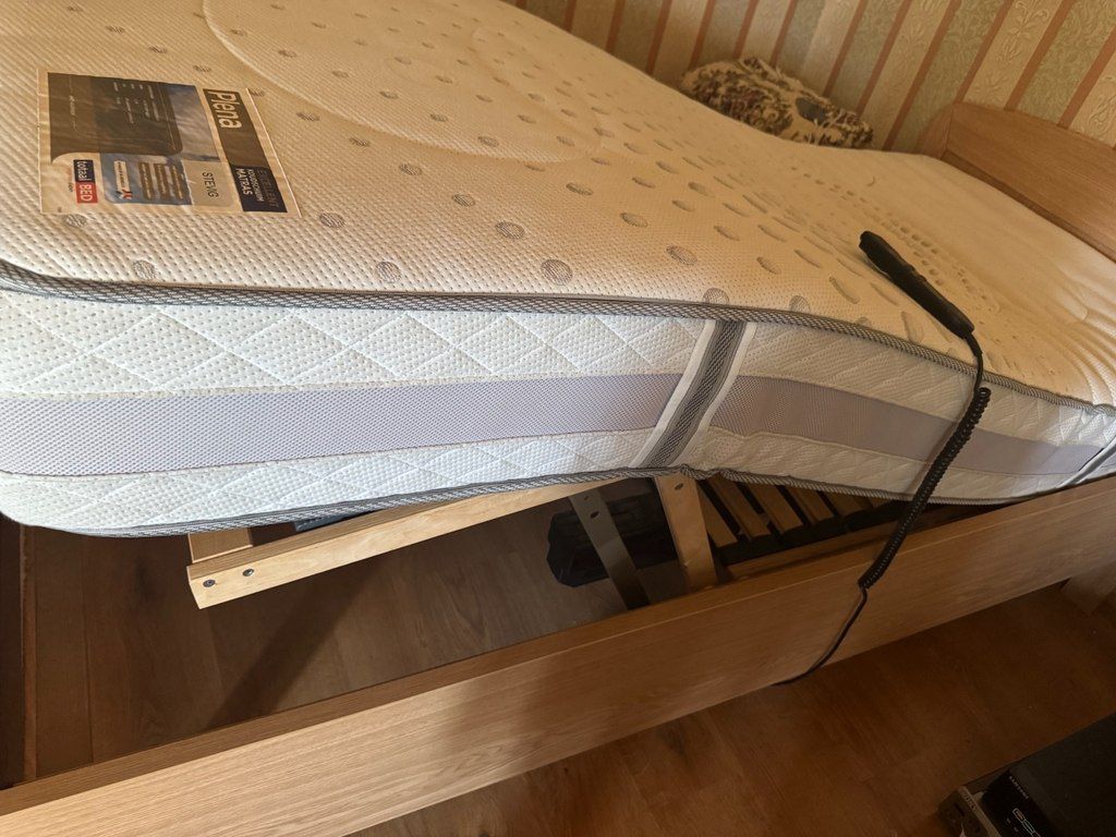 Elektron çarpayı — Mebel, Bakı (6)