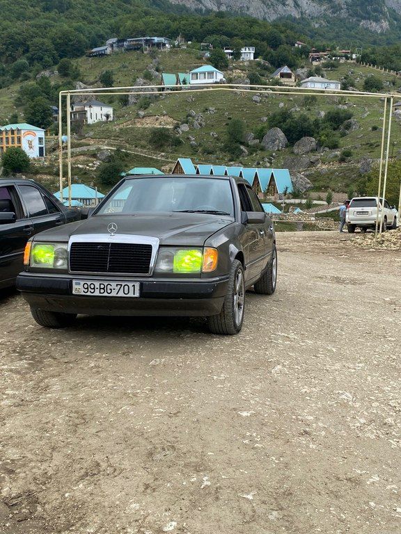 Mercedes 260 E, 2.6 L, 1989 il, 200 000 km — Avtomobillər, Quba (2)
