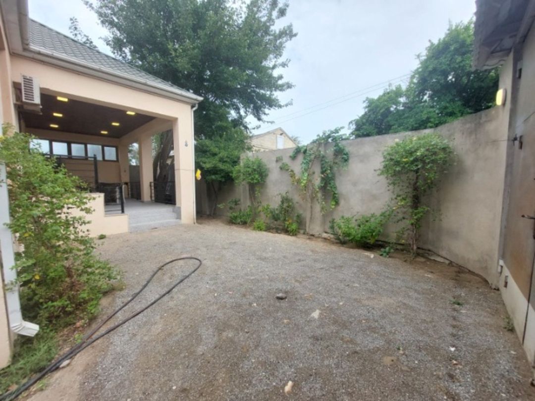 Satılır 3 otaqlı həyət evi/bağ evi 120 m² — Ev, villa, Bakı (3)