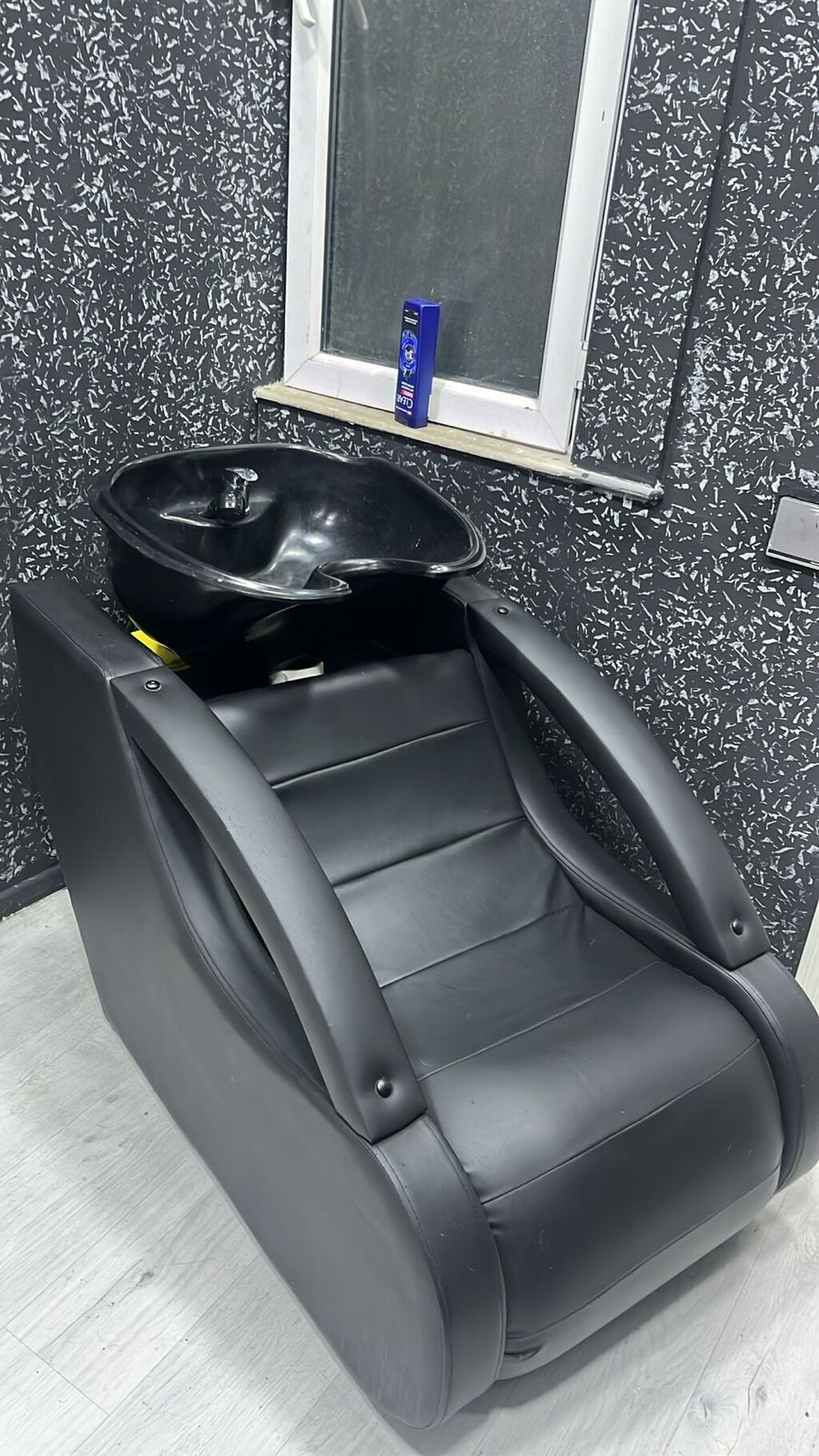 Salon ve berberxana ücün 3 eded kreslo demek olarki Yenidir .Qiymet — Salon mebeli, Bakı (2)