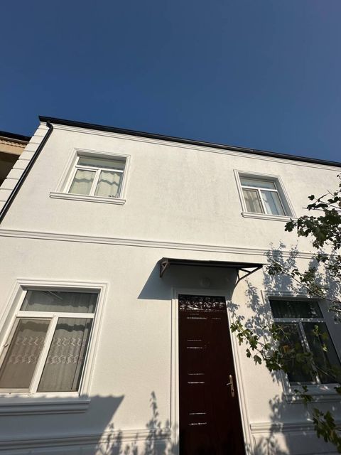 Satılır 6 otaqlı həyət evi/bağ evi 300 m² — Bakı