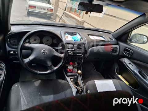 Nissan Sunny: 1.3 l 2008 il Sedan