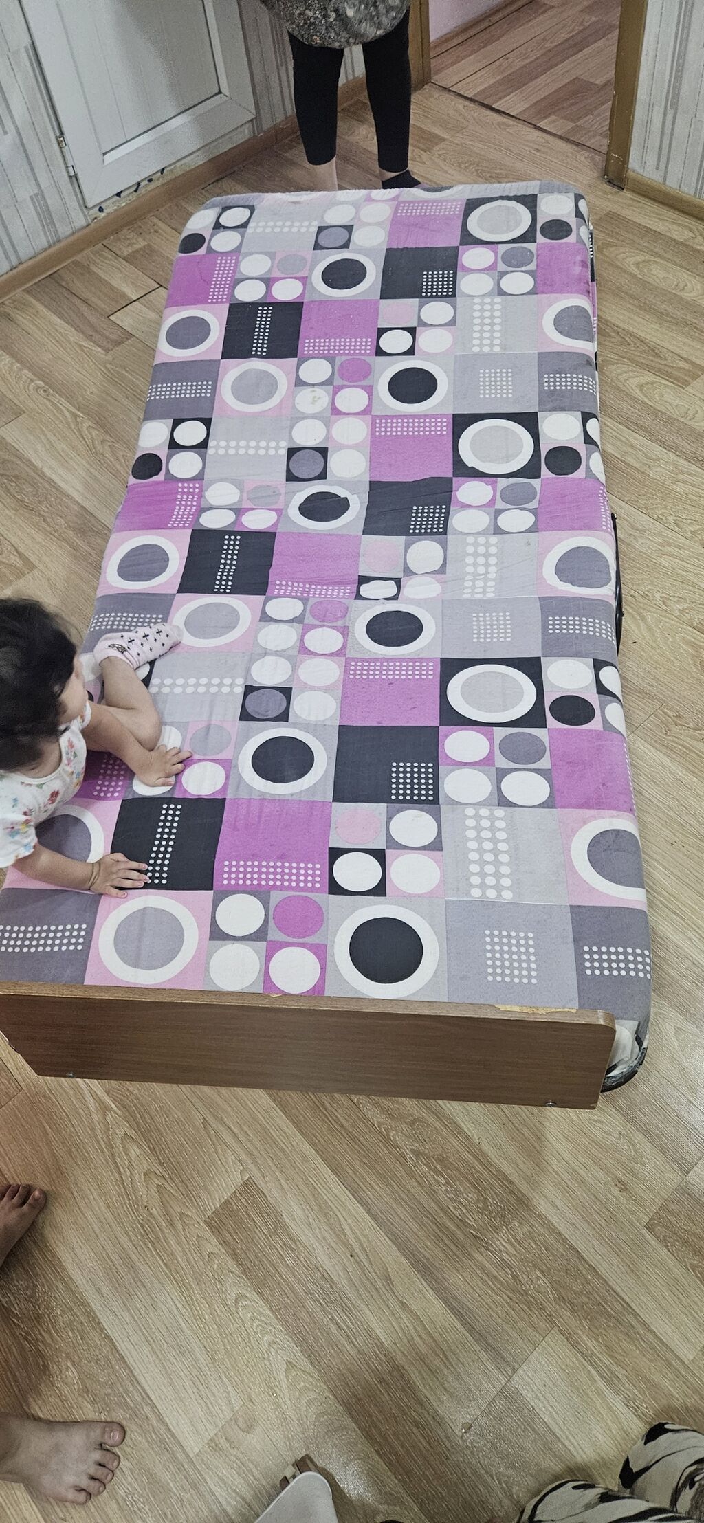 İşlənmiş, Matraslı raskladuşka — Çətir çarpayıları, Bakı (2)