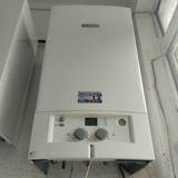 Kombi 28 kw tam işlək vəziyyətdə Kombiye servis tərəfindən 1 il rəsmi — Kombi Evi — Təmir və tikinti