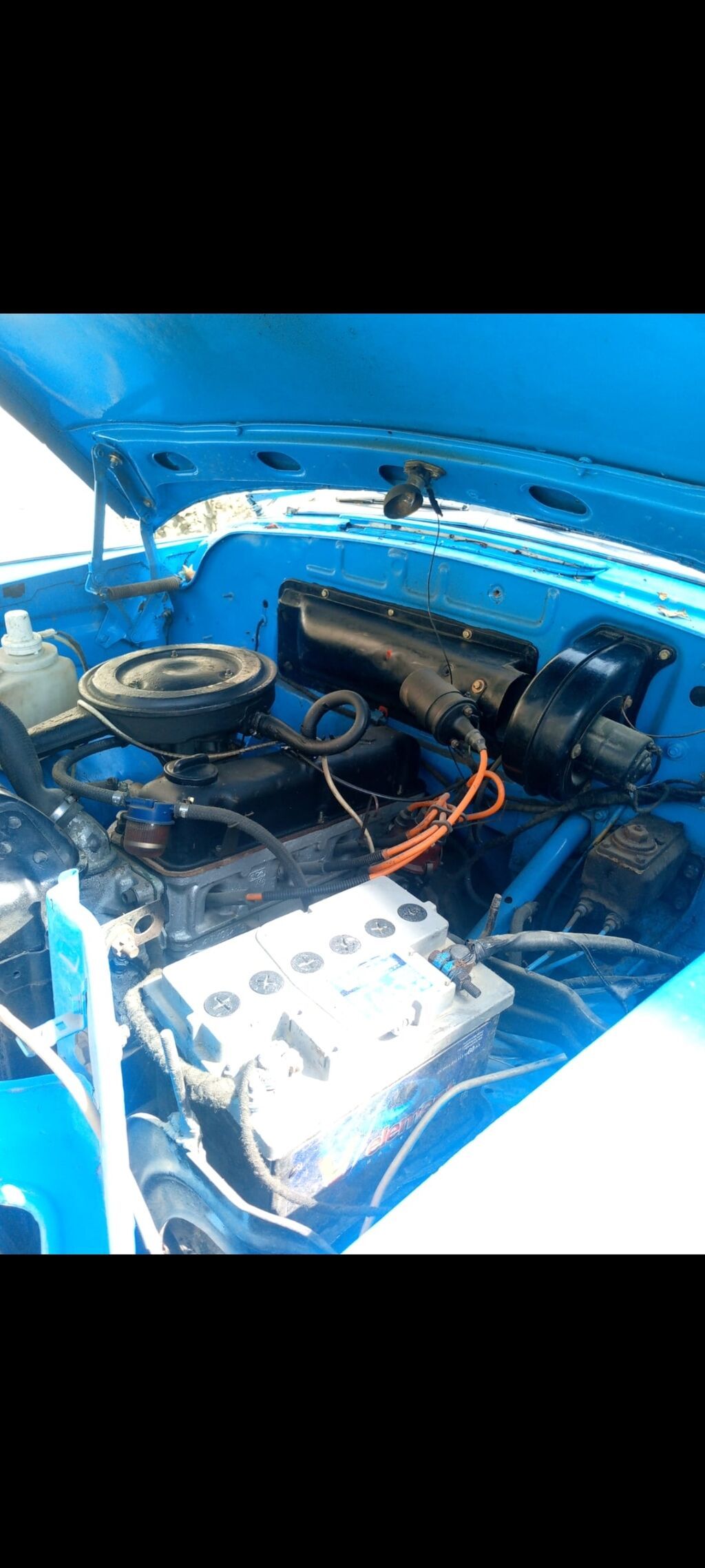 Məhsul: QAZ Volqa (GAZ-21) klassik sedan Təsvir: - Korpus: 4 qapılı — Avtomobillər, Bakı