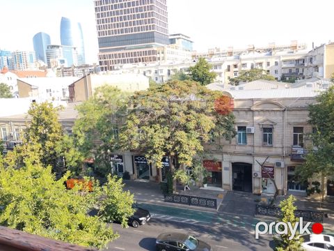 Satılır 1 otaqlı köhnə tikili 25 m²