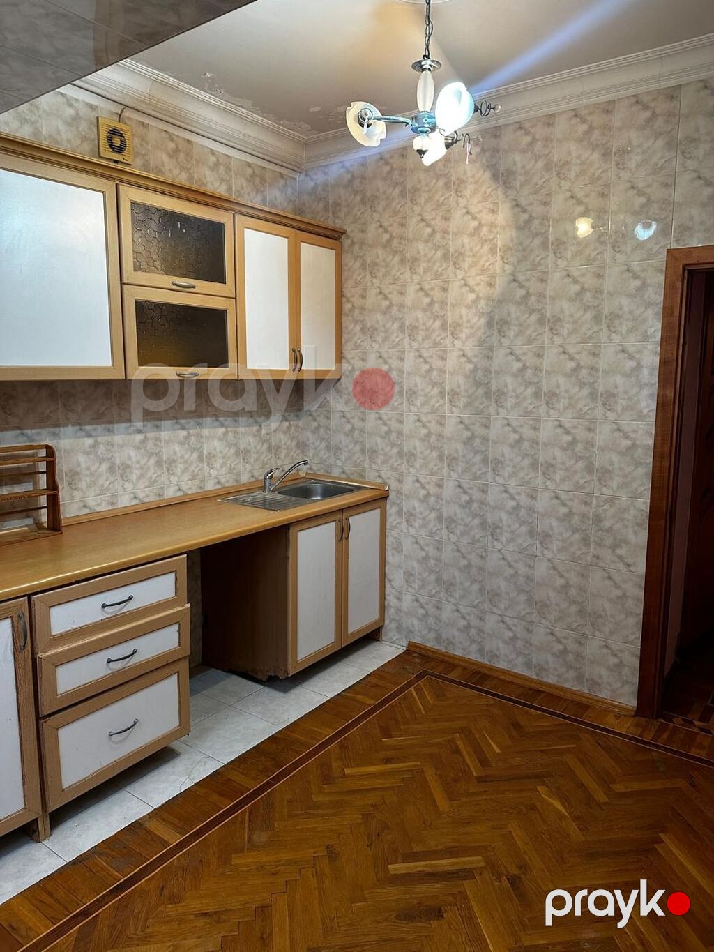 Azadlıq M 650 AZN/ay 3 otaqlı Köhnə tikili 80 m² Sahə 8 / 9 mərtəbə — Mənzil, Bakı (7)